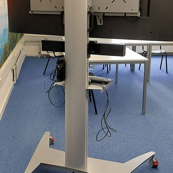 ergoxs-flexline-active-select-rollgestell-trm18av44-handgriffesatz-hanb1-montagehalterung-wpmb1-laptopablage-lapb1-kabelhaken-hooka1