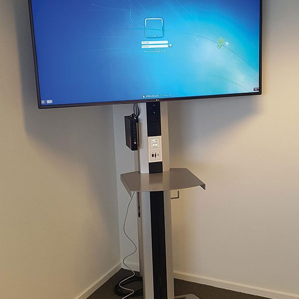 ergoxs-flexline-stand-lite-bodenstativ-fss18av44b-laptopablage-lapa2-kabelhaken-hooka1-rijksuniversiteit-groningen