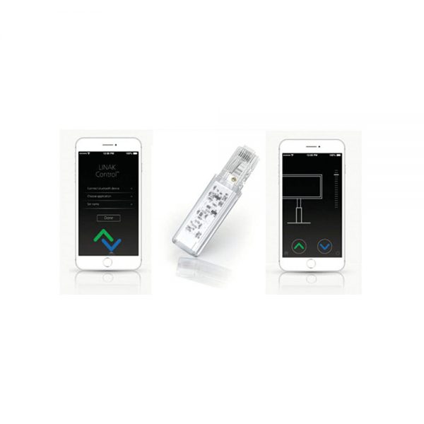 Ein ErgoXS-Bluetooth-Dongle, den Sie in die Steuerbox Ihres Liftsystems stecken